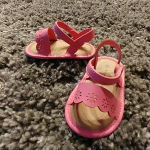 Size 3 NWOT Baby Koala Kids Sandles